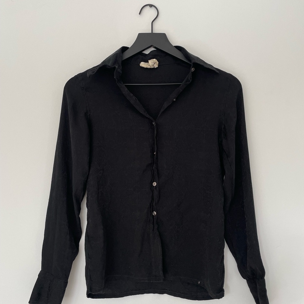Vintage Norman Marcus Valentino Boutique 100% silk blouse